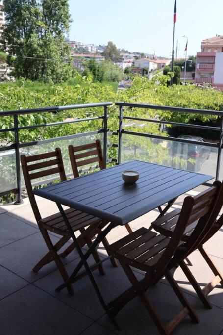Suberbe Appartement Climatise Avec Terrasse Saint-Raphaël Eksteriør bilde