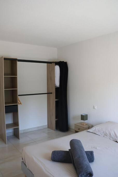 Suberbe Appartement Climatise Avec Terrasse Saint-Raphaël Eksteriør bilde